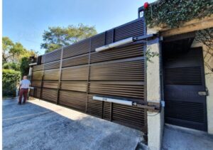 Portones Automáticos y Control de Acceso